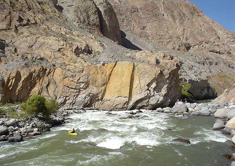 RIO COTAHUASI EN TORO